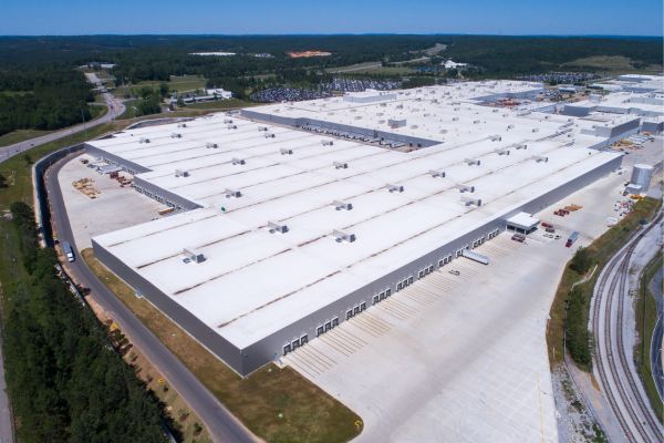 Large Commercial Flat Roof Distribution Center Aerial